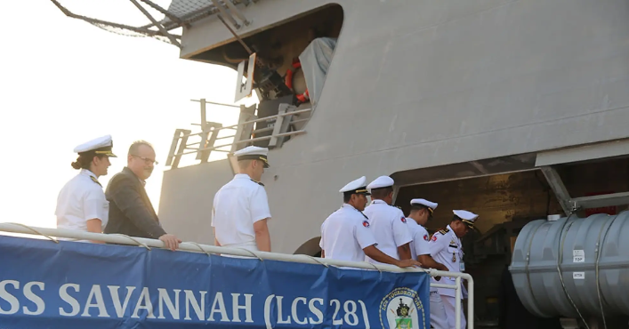 Kapal Perang AS Berlabuh di Kamboja, Gagas Latihan Bersama